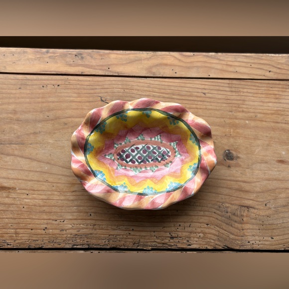 MacKenzie-Childs Pink and Yellow Ruffled Ceramic Trinket Dish - Picture 8 of 14